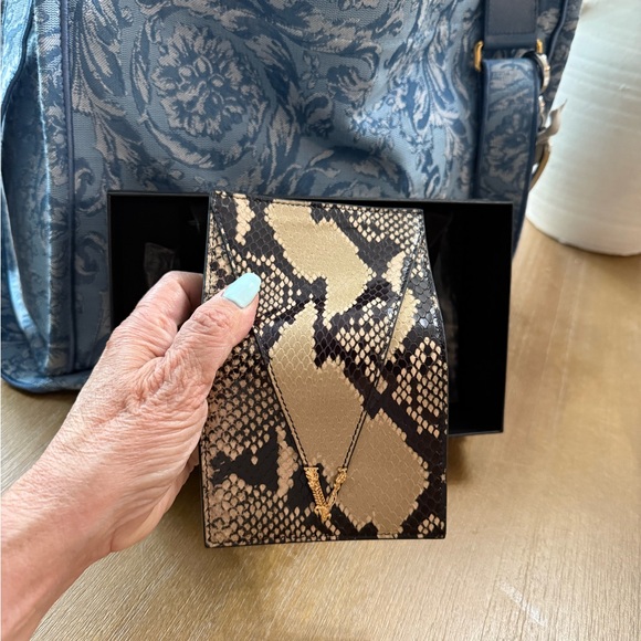 Versace Black and Gold Snakeskin Wallet - Picture 5 of 5